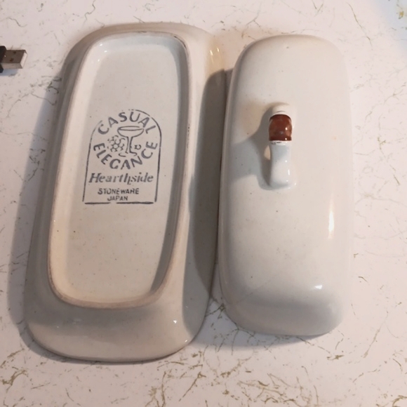 Vintage Hearthside Stoneware Covered Butter Dish Casual Elegance Japan - Picture 3 of 4